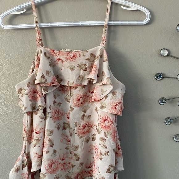 Urban  Kids | dressy top. Medium - Picture 4 of 8